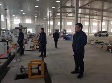 機電工程學(xué)院對在建實踐基地進行假期檢查